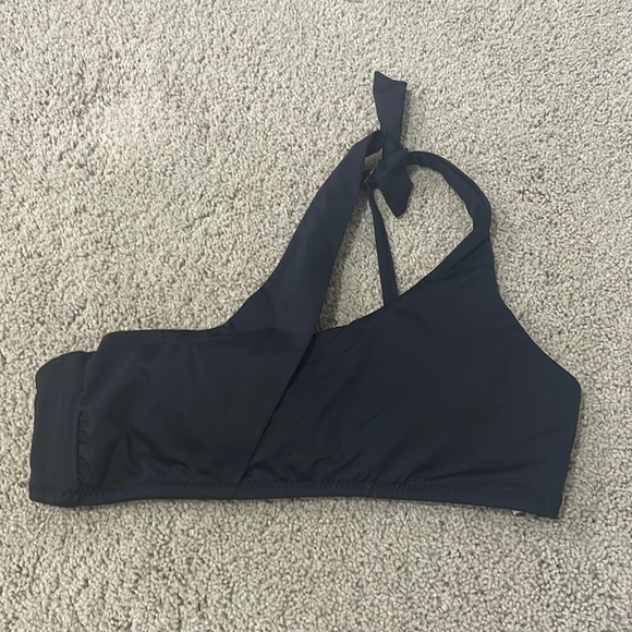 BECCA Other - Becca bikini top - size large